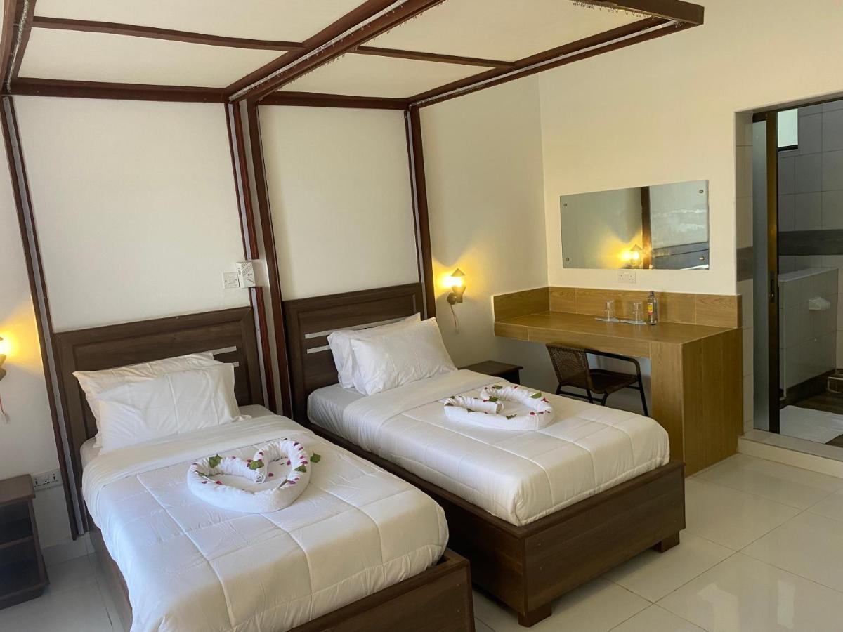 Diani Palm Resort Diani Beach Esterno foto