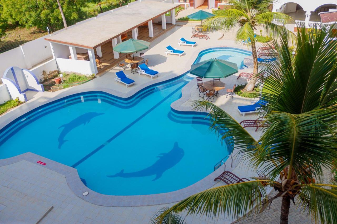 Diani Palm Resort Diani Beach Esterno foto